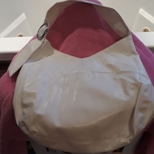 White Spring Purse Silver Buckle Shoulder Bag